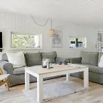 Tv1557-albaek-apollonvej-1 * Ålbæk